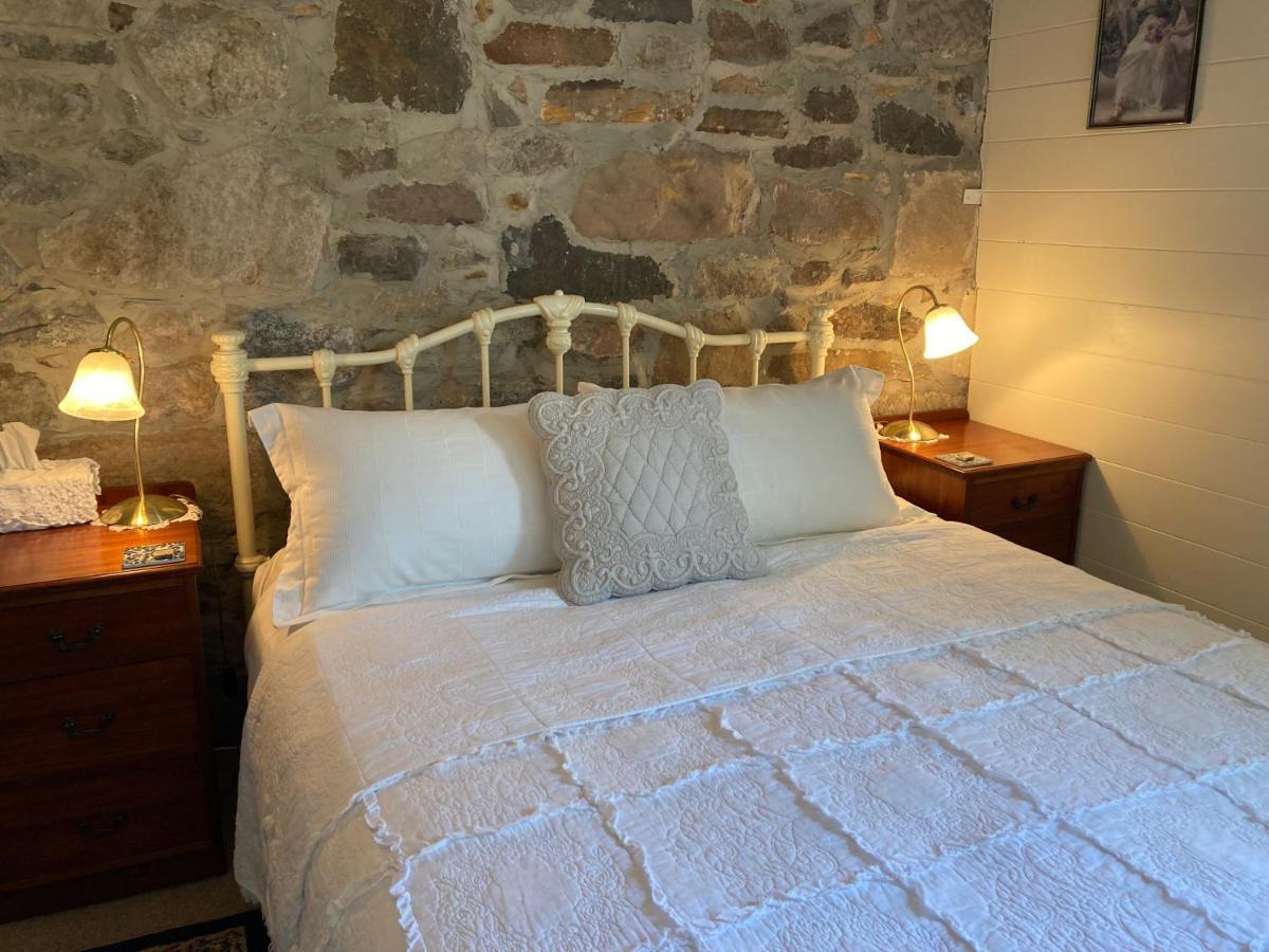 Orford'S Sanda House B&B Esterno foto